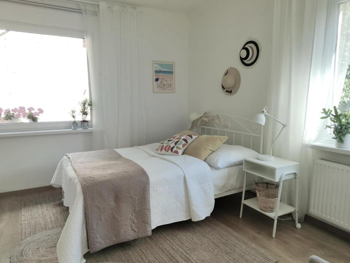 Apartament W Sasiedztwie Lasu 1800M Od Morza Sopot Buitenkant foto